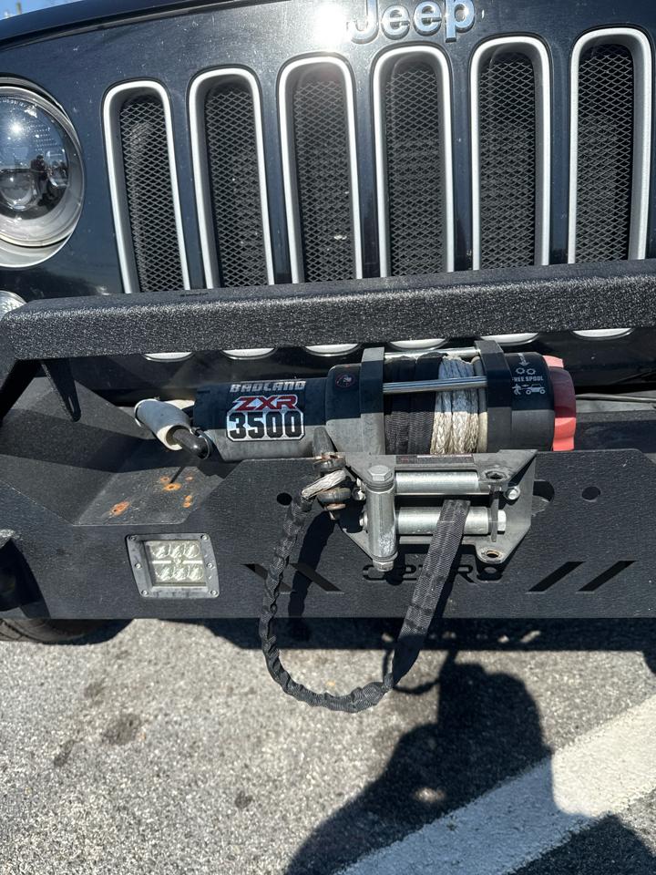 Jeep Wrangler Unlimited 4WD 4dr Sahara 2017