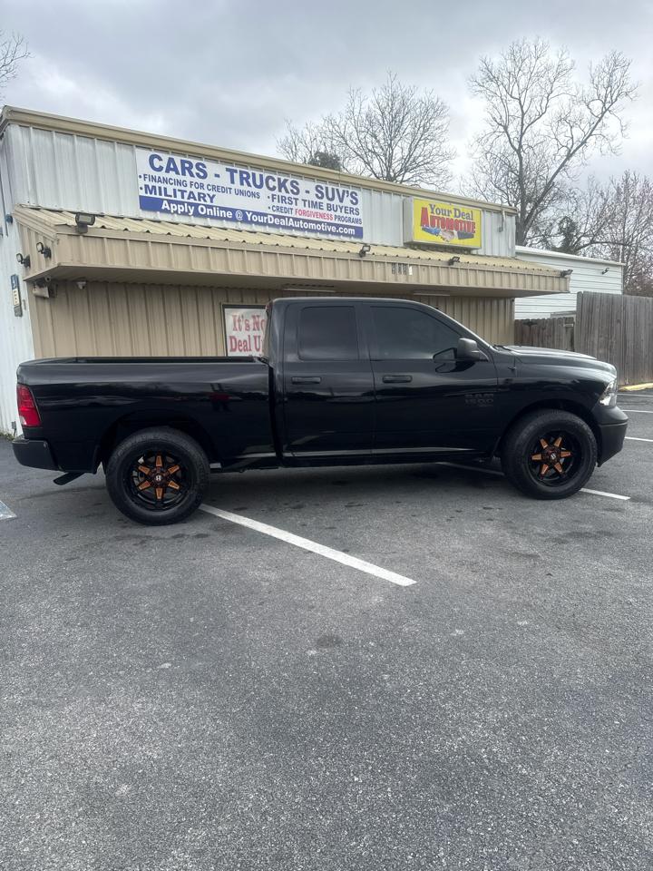 RAM 1500 Classic Tradesman 4x4 Quad Cab 6'4" Box 2021