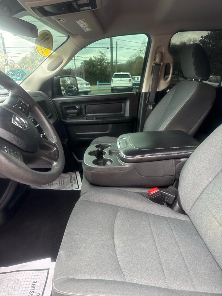 RAM 1500 Classic Tradesman 4x4 Quad Cab 6'4" Box 2021