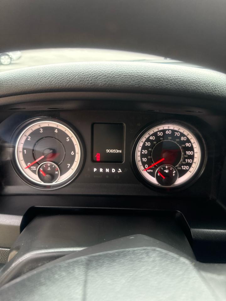 RAM 1500 Classic Tradesman 4x4 Quad Cab 6'4" Box 2021