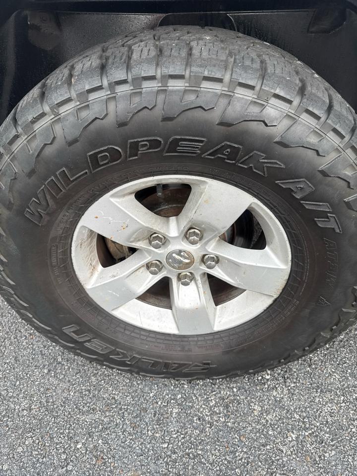 RAM 1500 Classic SLT 4x4 Crew Cab 6'4" Box 2020