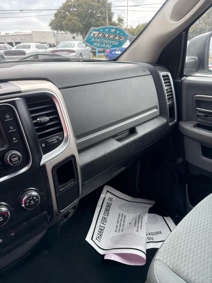 RAM 1500 Classic SLT 4x4 Crew Cab 6'4" Box 2020