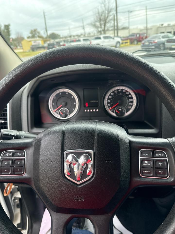 RAM 1500 Classic SLT 4x4 Crew Cab 6'4" Box 2020