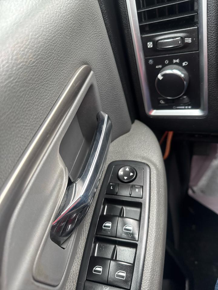 RAM 1500 Classic SLT 4x4 Crew Cab 6'4" Box 2020