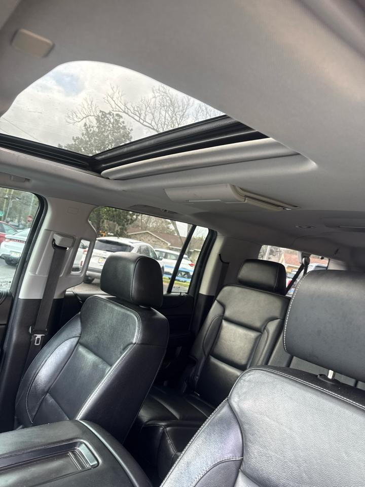 Chevrolet Suburban 2WD 4dr 1500 LT 2019