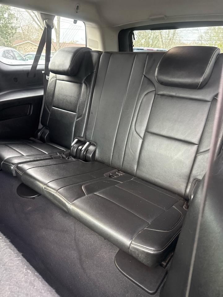 Chevrolet Suburban 2WD 4dr 1500 LT 2019