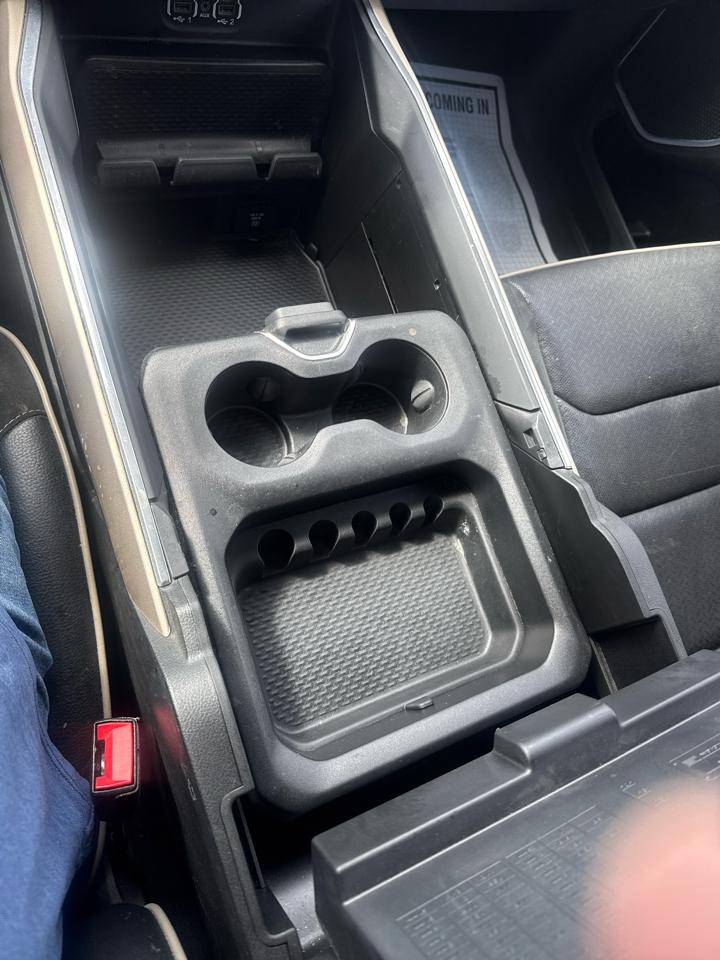 RAM 1500 Laramie 4x2 Crew Cab 5'7" Box 2021