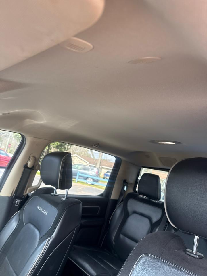 RAM 1500 Laramie 4x2 Crew Cab 5'7" Box 2021