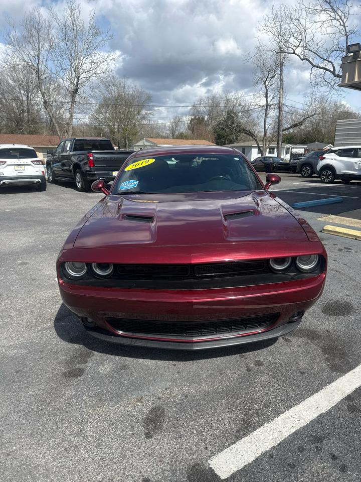 Dodge Challenger SXT RWD 2019