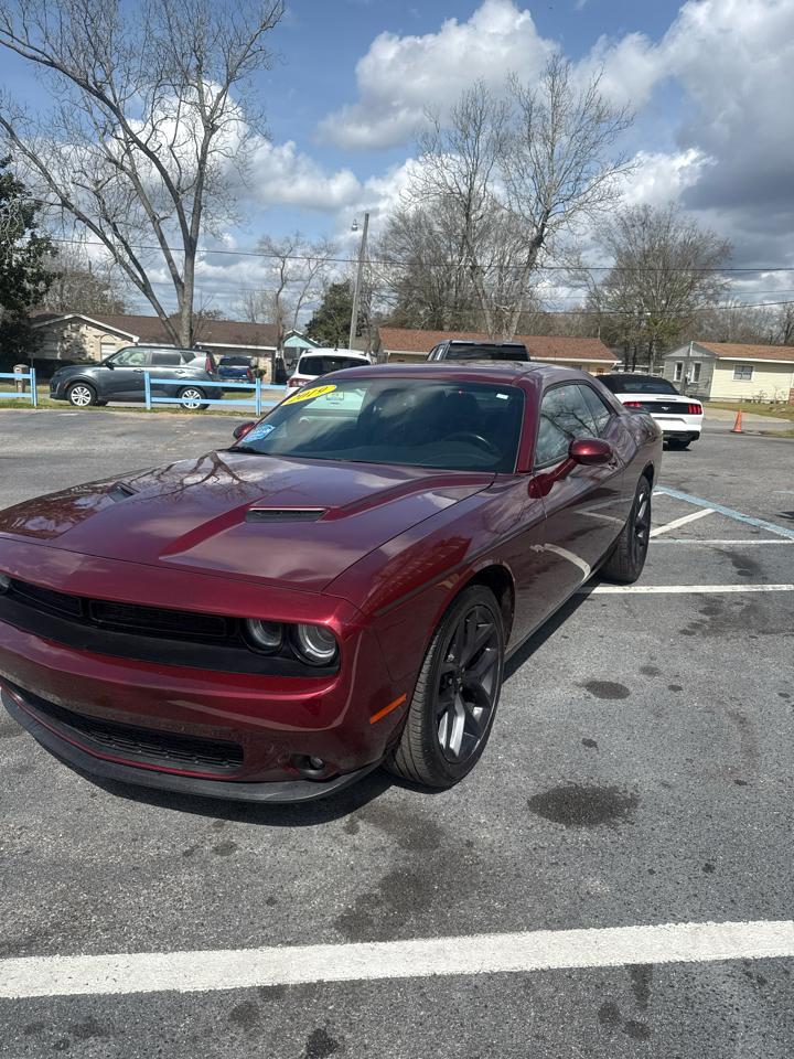 Dodge Challenger SXT RWD 2019