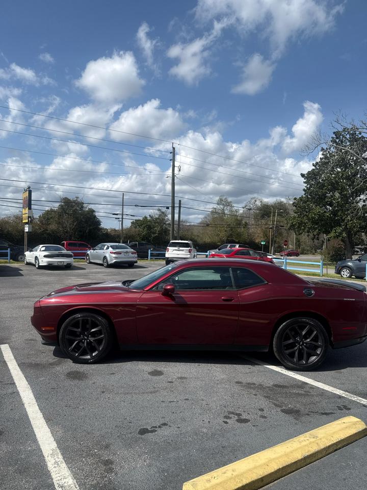 Dodge Challenger SXT RWD 2019