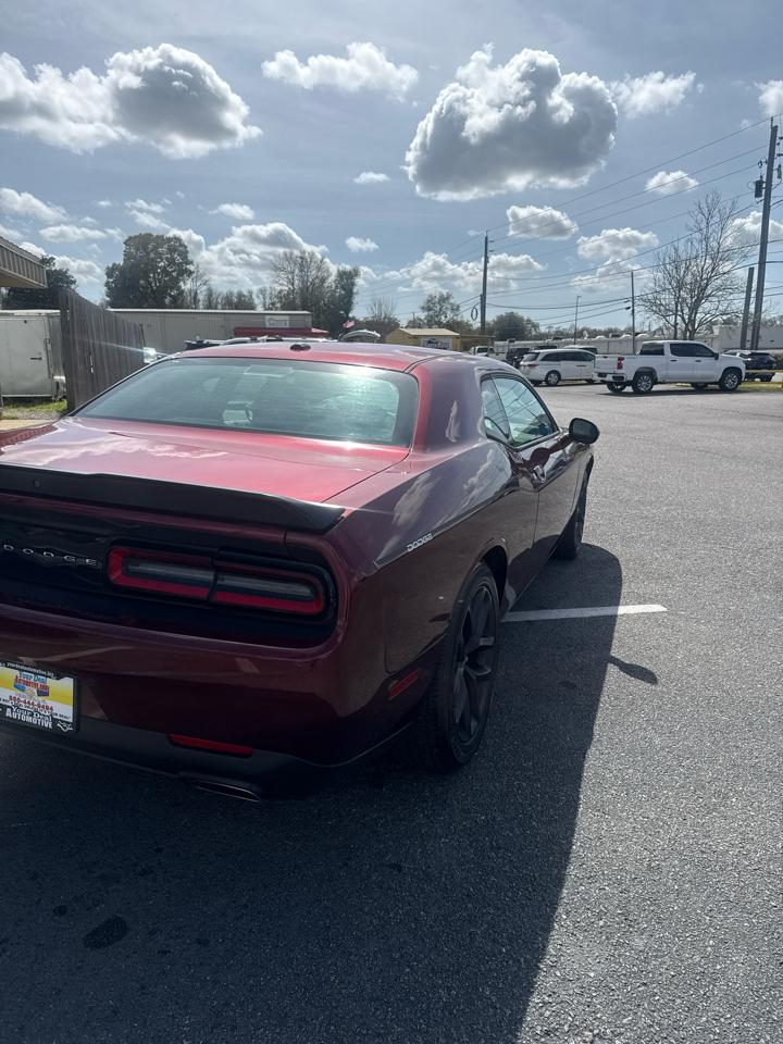 Dodge Challenger SXT RWD 2019
