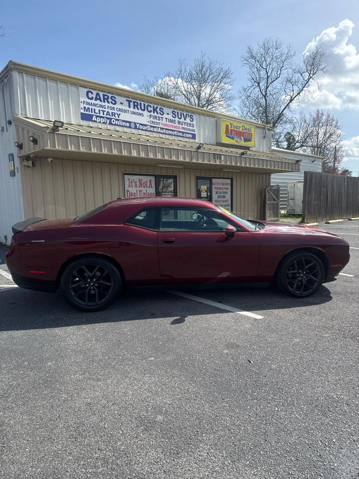 Dodge Challenger SXT RWD 2019