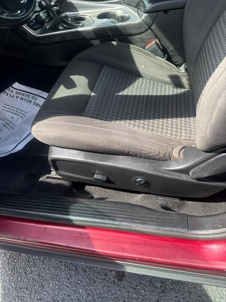 Dodge Challenger SXT RWD 2019