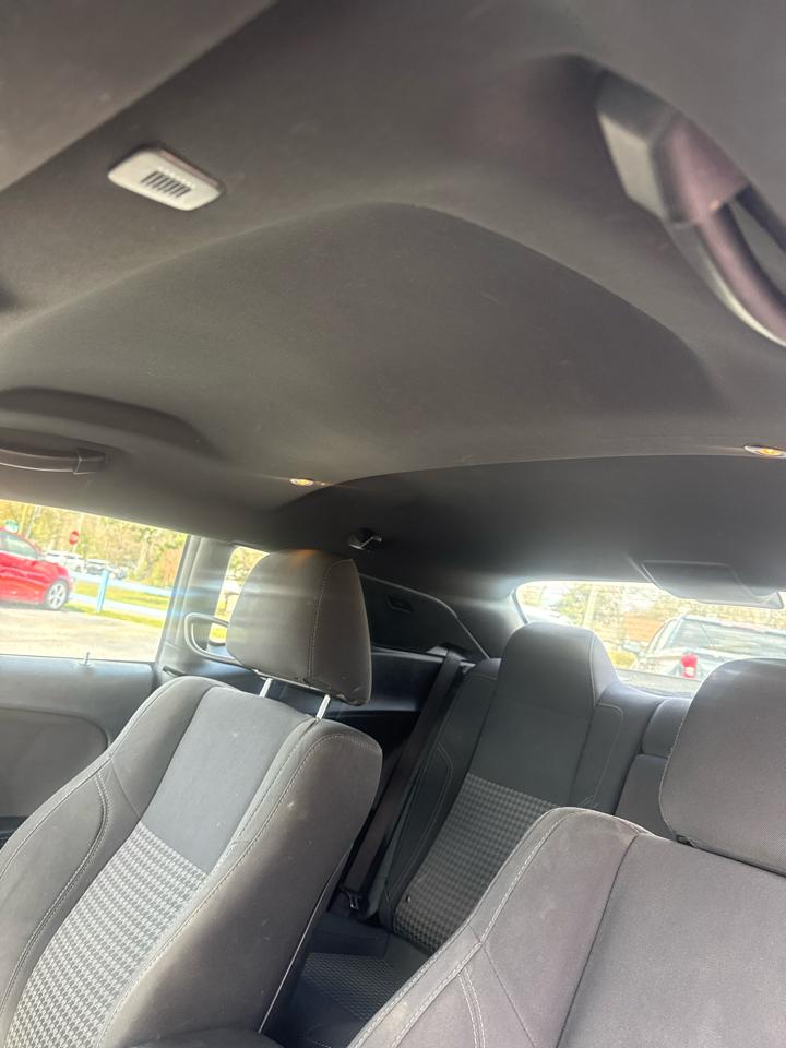 Dodge Challenger SXT RWD 2019