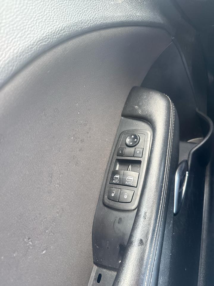 Dodge Challenger SXT RWD 2019