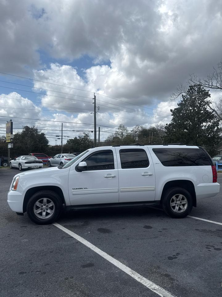 GMC Yukon XL 2WD 4dr SLT 2014