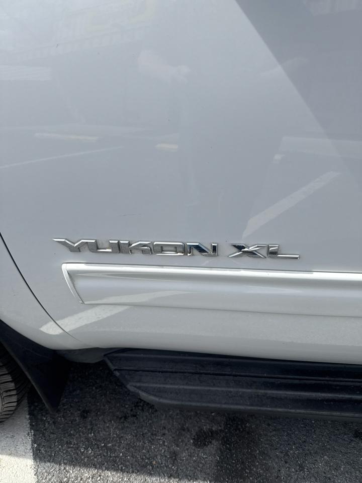 GMC Yukon XL 2WD 4dr SLT 2014