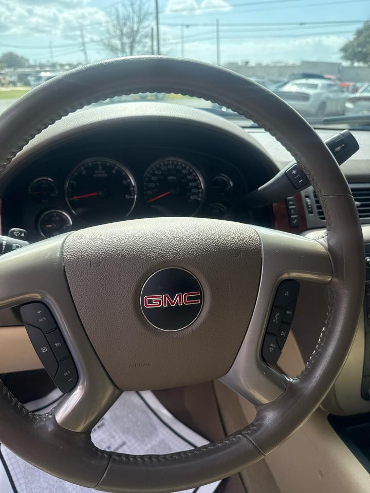 GMC Yukon XL 2WD 4dr SLT 2014