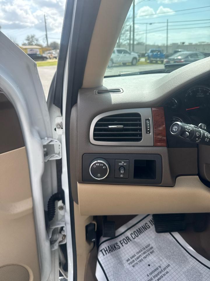 GMC Yukon XL 2WD 4dr SLT 2014