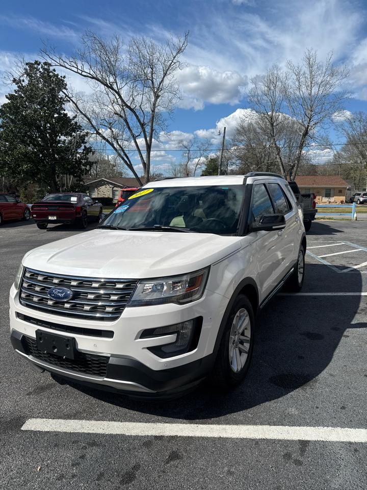 Ford Explorer XLT FWD 2017