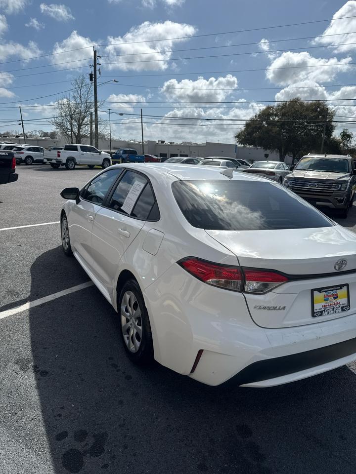 Toyota Corolla LE CVT (Natl) 2022