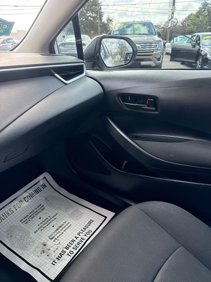 Toyota Corolla LE CVT (Natl) 2022