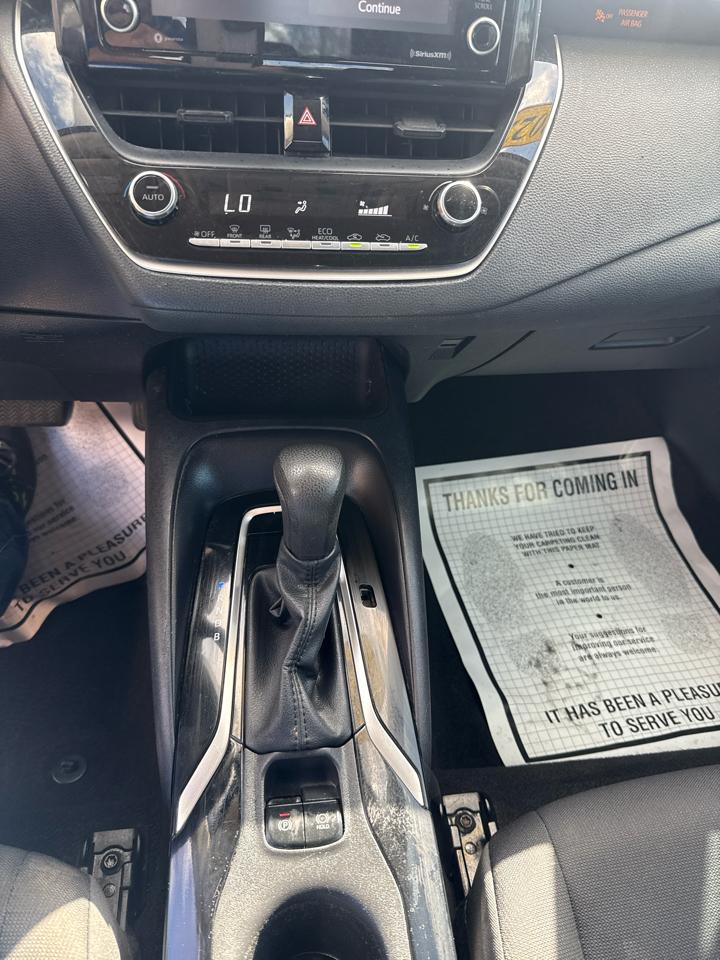 Toyota Corolla LE CVT (Natl) 2022