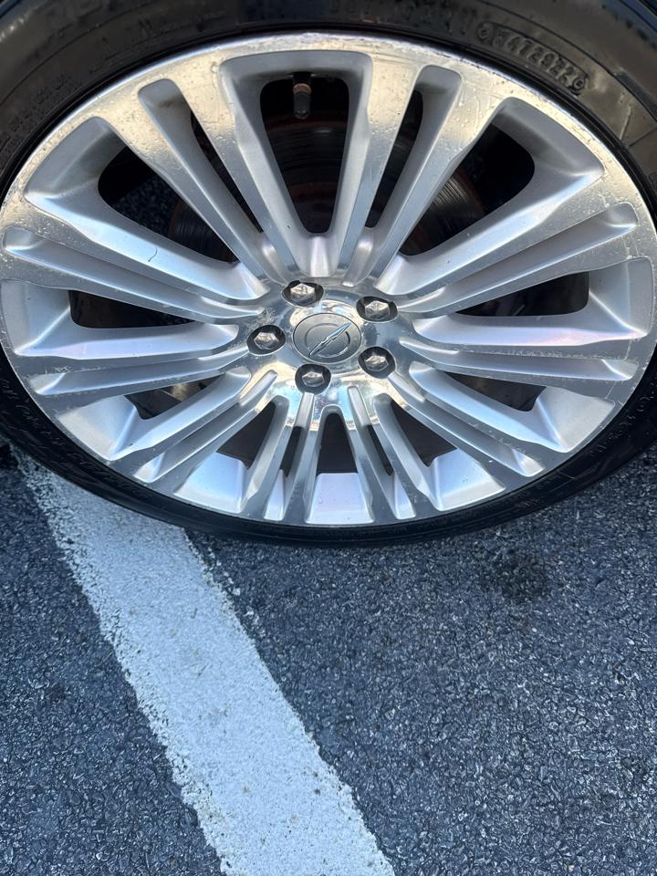 Chrysler 300 4dr Sdn 300C RWD 2011