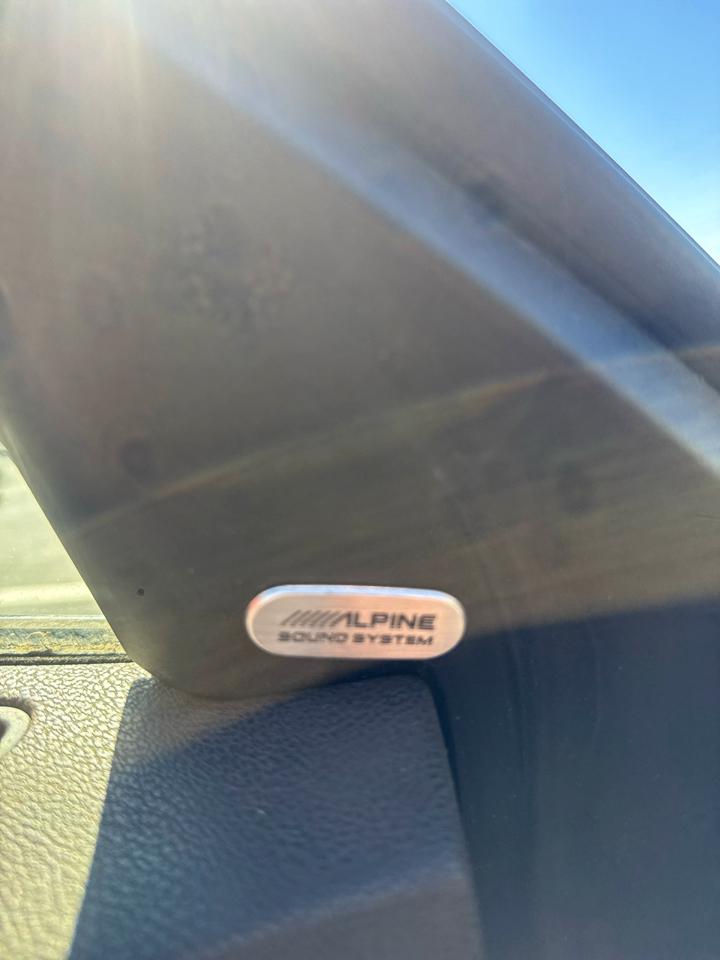 Chrysler 300 4dr Sdn 300C RWD 2011