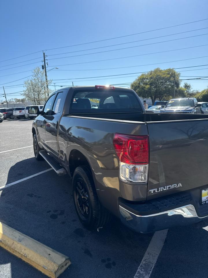 Toyota Tundra 2WD Truck Dbl 4.6L V8 6-Spd AT (Natl) 2010