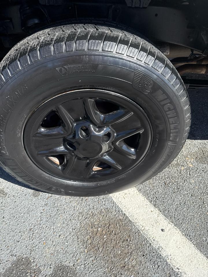 Toyota Tundra 2WD Truck Dbl 4.6L V8 6-Spd AT (Natl) 2010