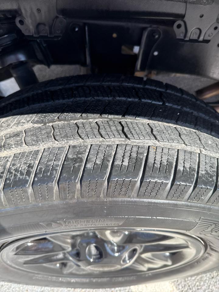 Toyota Tundra 2WD Truck Dbl 4.6L V8 6-Spd AT (Natl) 2010