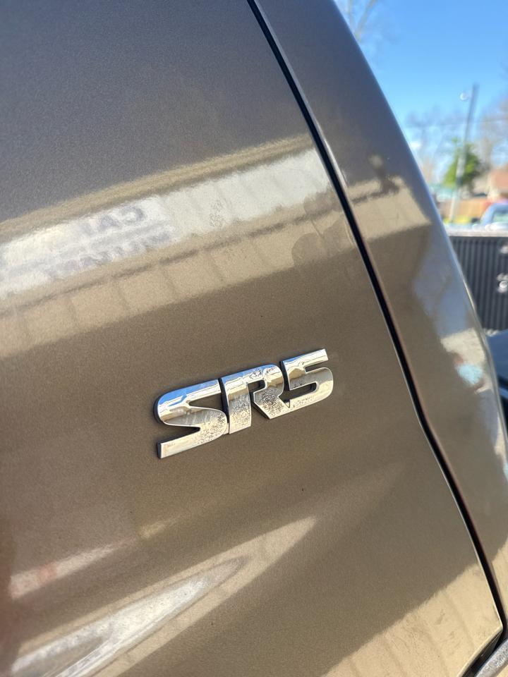 Toyota Tundra 2WD Truck Dbl 4.6L V8 6-Spd AT (Natl) 2010