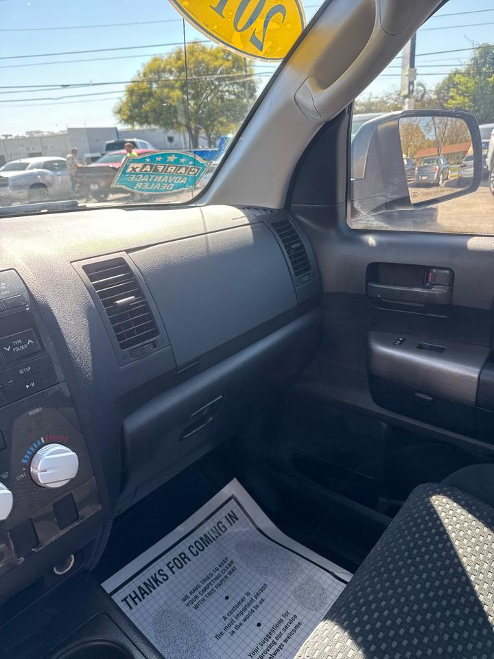 Toyota Tundra 2WD Truck Dbl 4.6L V8 6-Spd AT (Natl) 2010