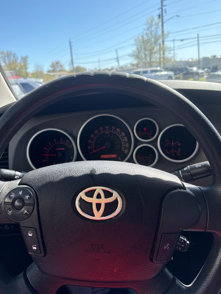 Toyota Tundra 2WD Truck Dbl 4.6L V8 6-Spd AT (Natl) 2010