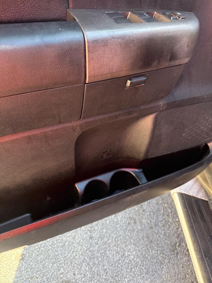 Toyota Tundra 2WD Truck Dbl 4.6L V8 6-Spd AT (Natl) 2010