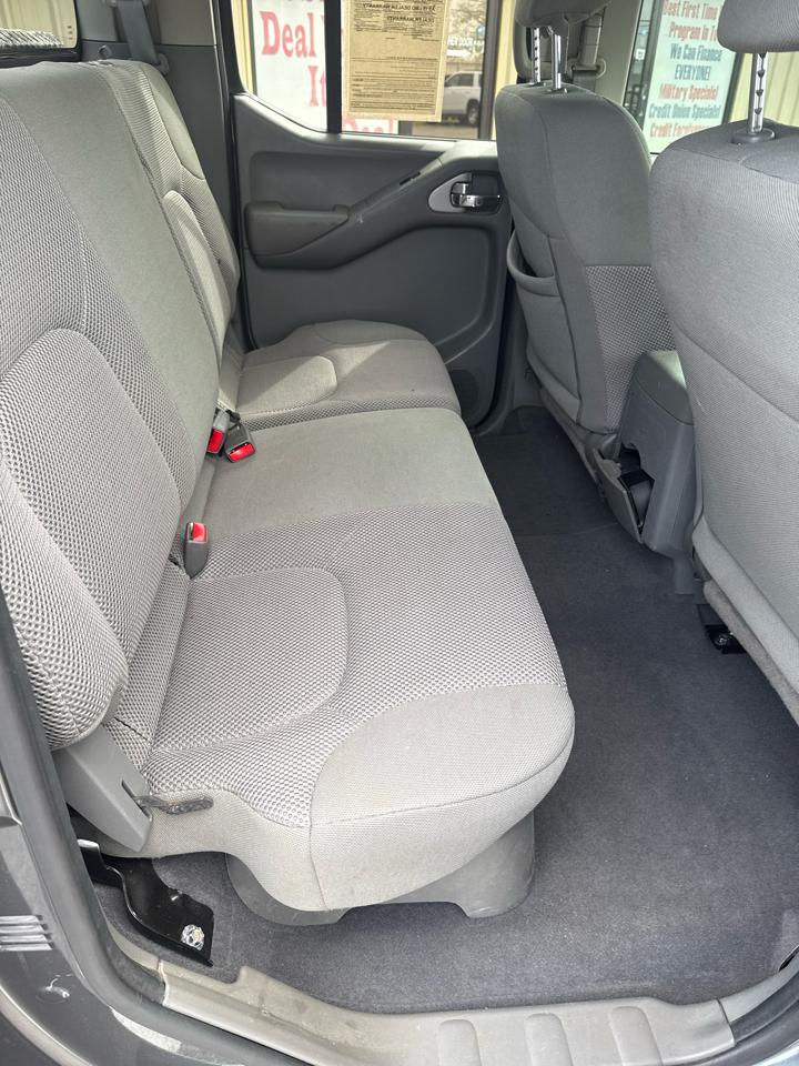 Nissan Frontier Crew Cab 4x2 SV Auto 2020