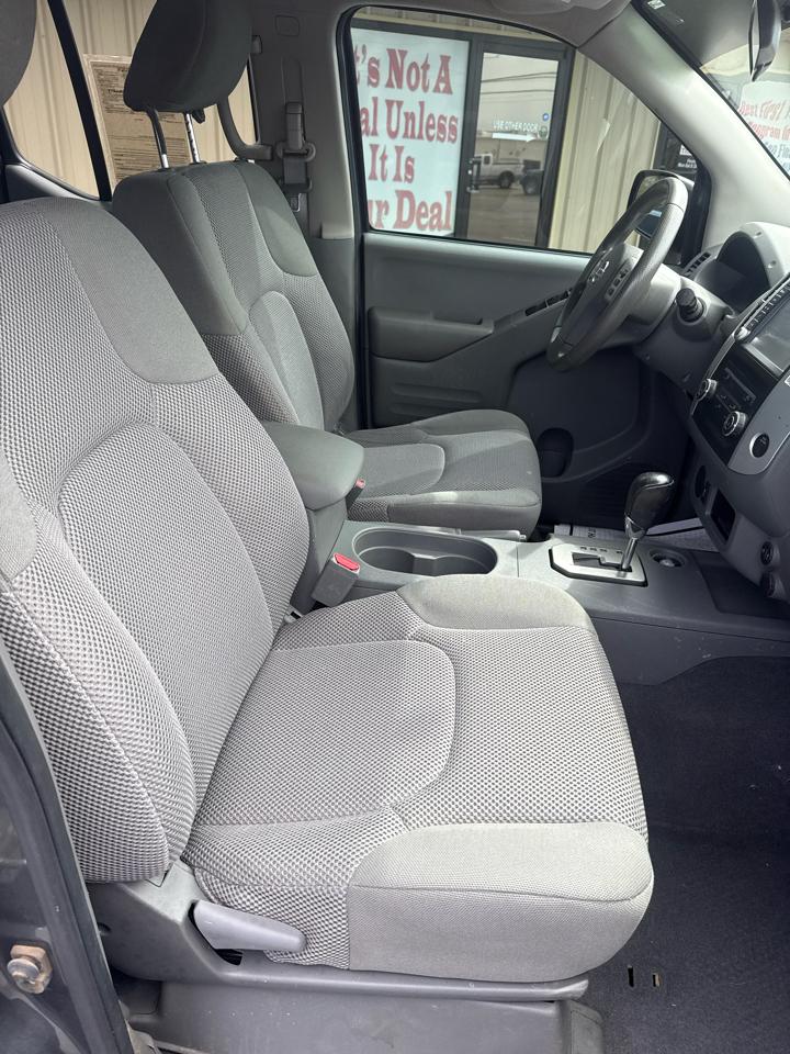 Nissan Frontier Crew Cab 4x2 SV Auto 2020