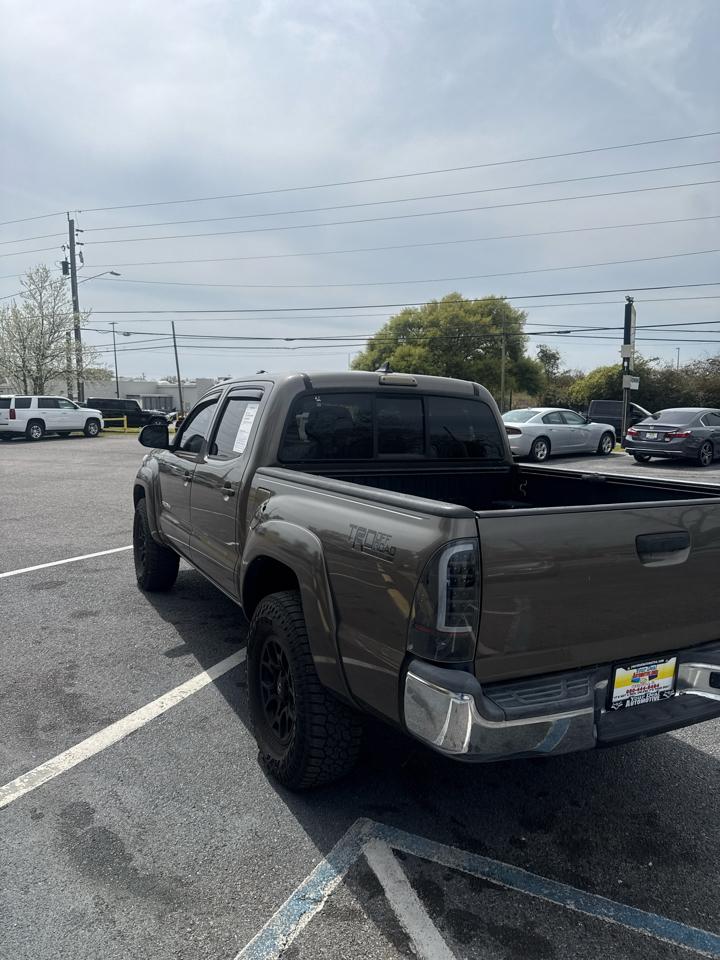 Toyota Tacoma 2WD Double Cab I4 AT PreRunner (Natl) 2015
