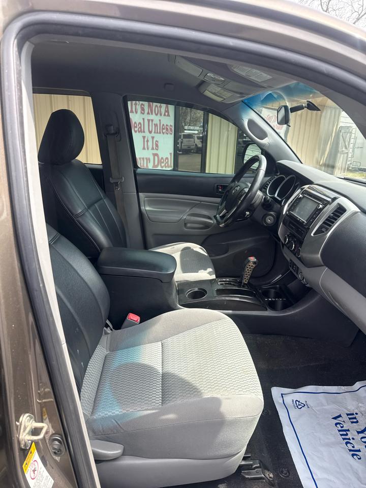 Toyota Tacoma 2WD Double Cab I4 AT PreRunner (Natl) 2015