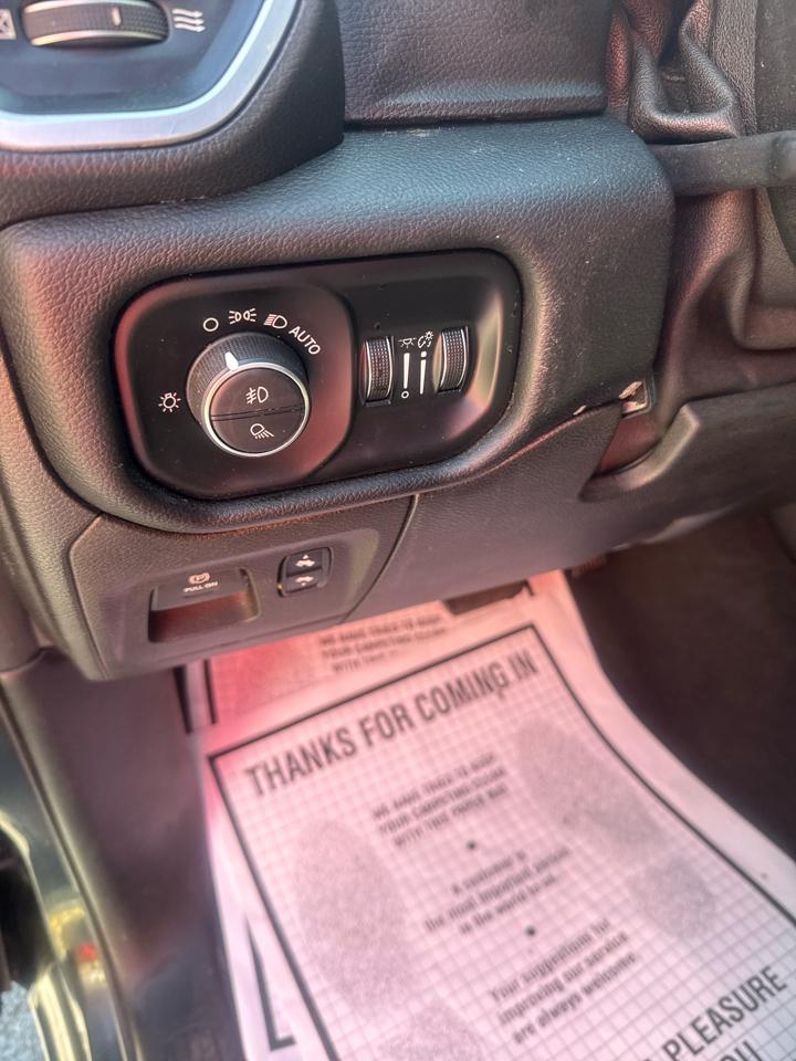 RAM 1500 Big Horn/Lone Star 4x2 Crew Cab 5'7" Box 2019