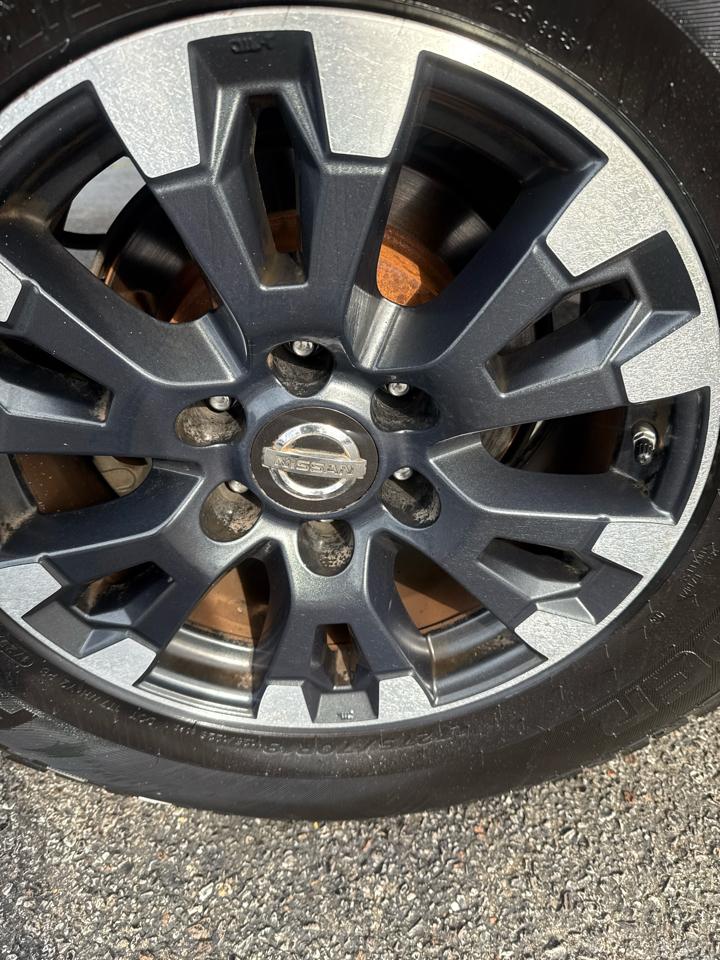 Nissan Titan 4x2 Crew Cab SV 2017