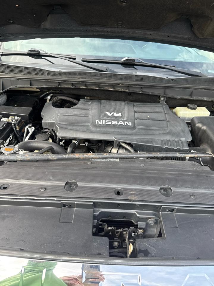 Nissan Titan 4x2 Crew Cab SV 2017