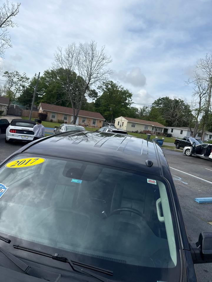 Nissan Titan 4x2 Crew Cab SV 2017