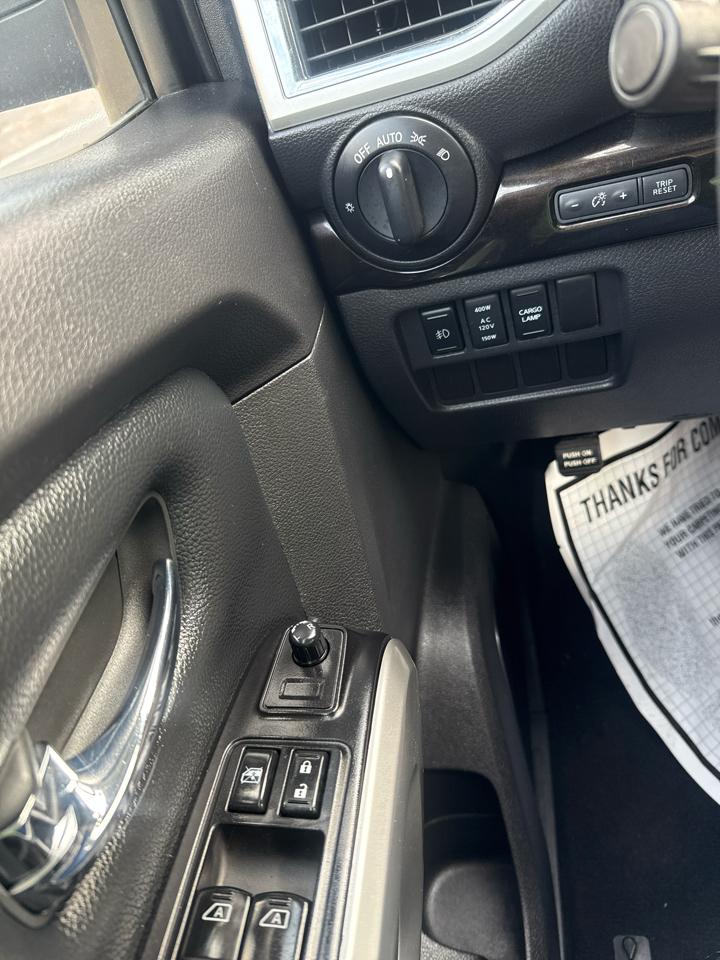 Nissan Titan 4x2 Crew Cab SV 2017