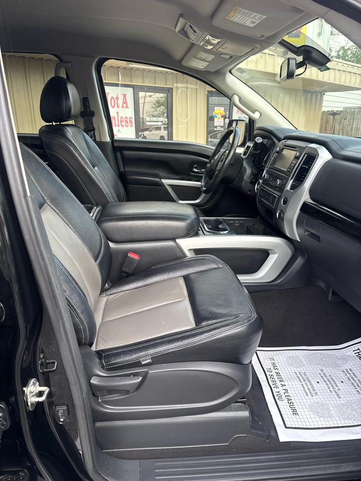 Nissan Titan 4x2 Crew Cab SV 2017