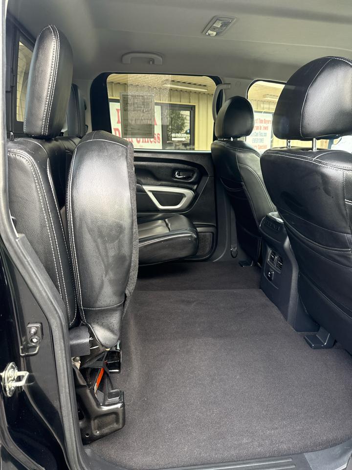 Nissan Titan 4x2 Crew Cab SV 2017