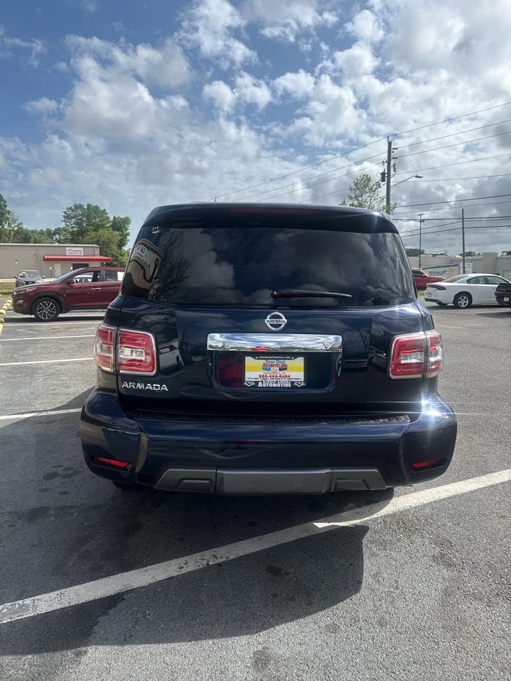 Nissan Armada 4x2 SV 2019
