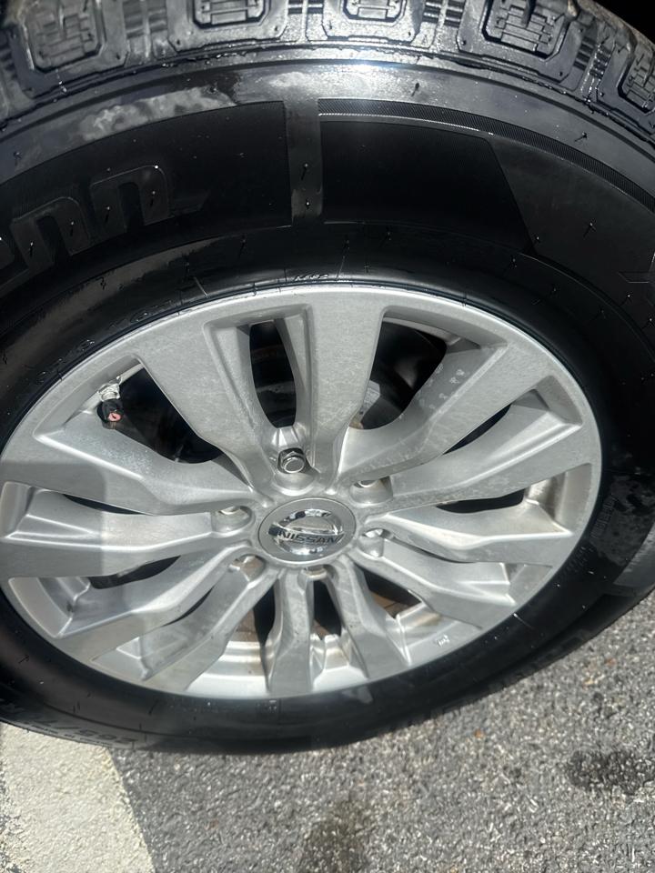 Nissan Armada 4x2 SV 2019